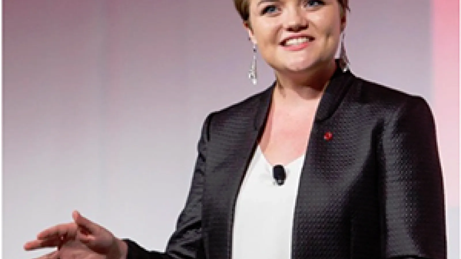 Clara Davison photo