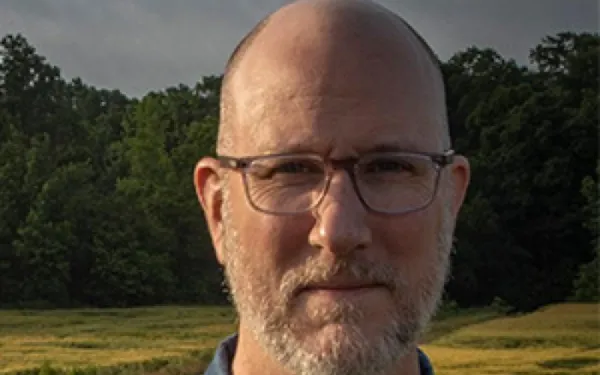 Headshot of Brian