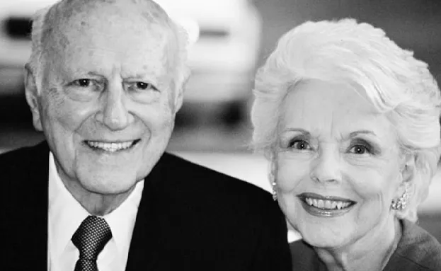 Lawrence and Isabel Barnett Photo