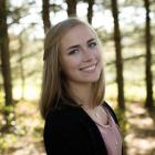 Emma Robinson Headshot